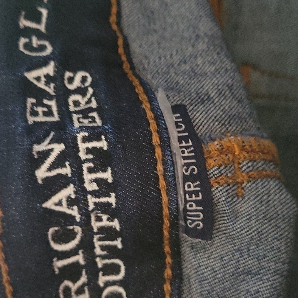 AMERICAN EAGLE High-Rise Shortie Super Stretch Denim Jean Shorts 2. - Picture 4 of 7